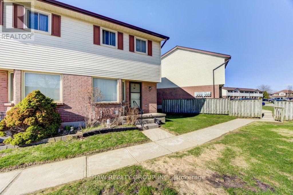 21 - 1093 NELLIS STREET, Woodstock, Ontario