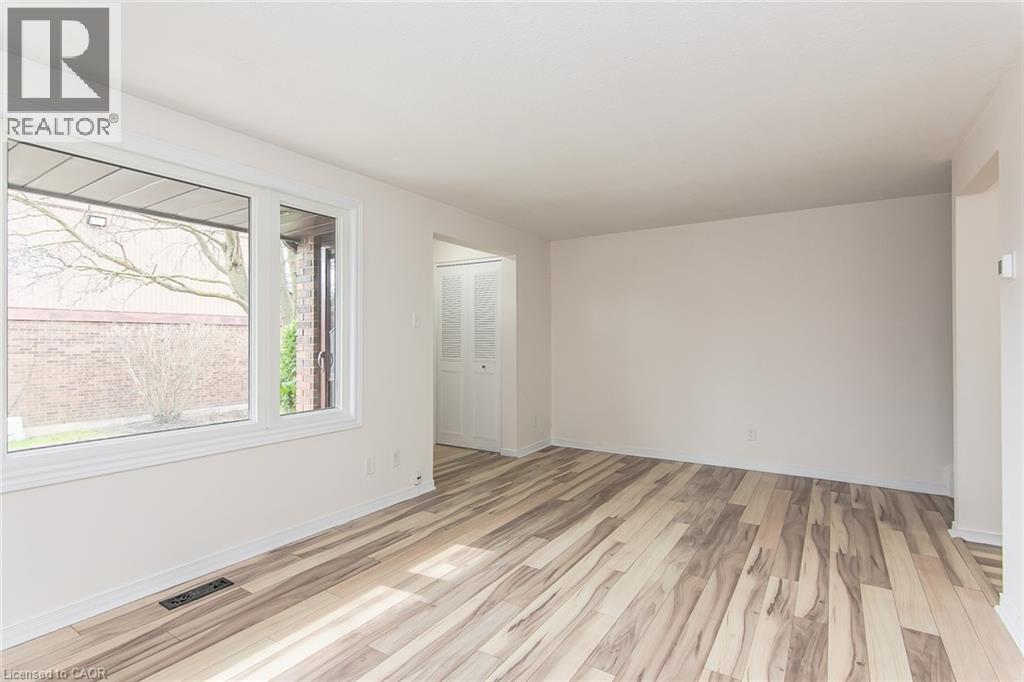 279 Sandowne Drive Unit# 7, Waterloo, Ontario N2K 2C1 - Photo 9 - 40805811