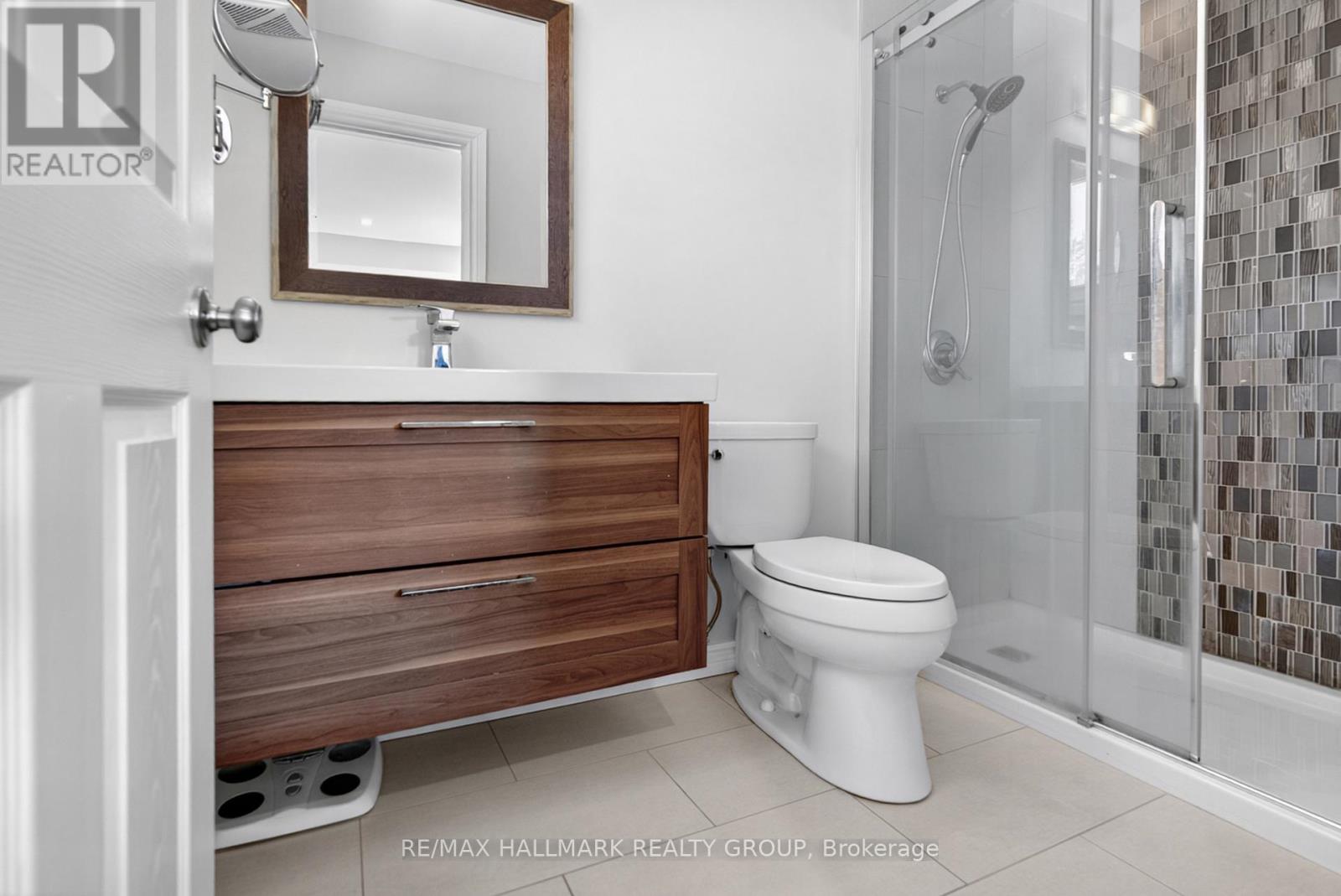 1354 Gaultois Avenue, Ottawa, Ontario  K1C 3G6 - Photo 15 - X12770656