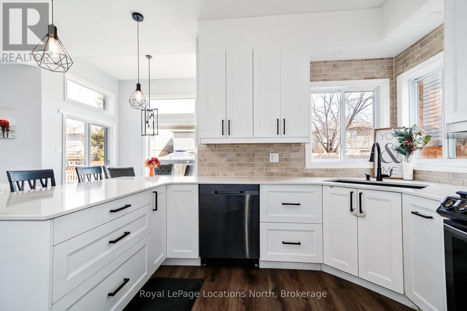 325 Holden Street, Collingwood, Ontario  L9Y 0E3 - Photo 6 - S12979604