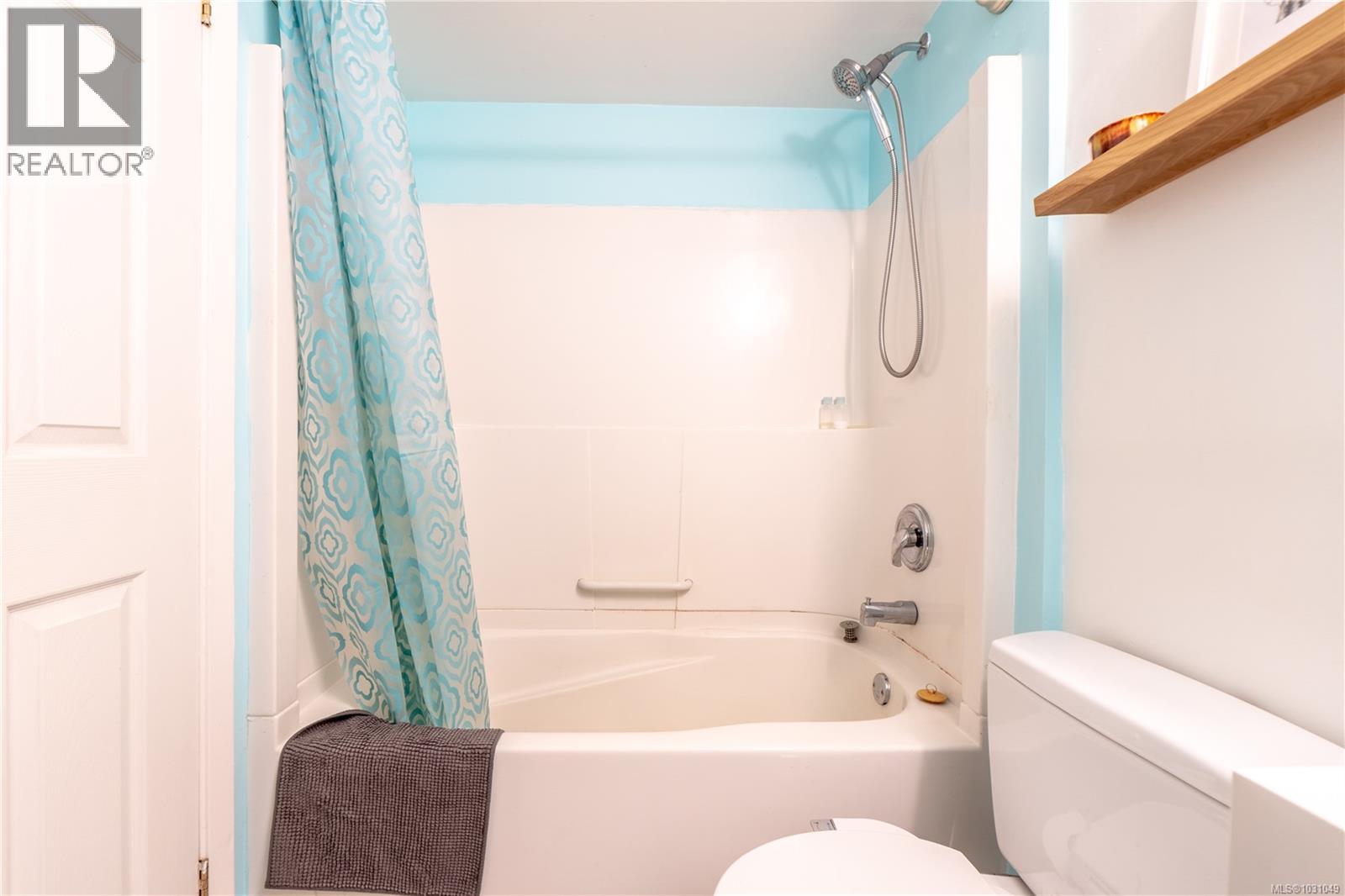 107 250 Hemlock St, Ucluelet, British Columbia  V0R 3A0 - Photo 13 - 1031049