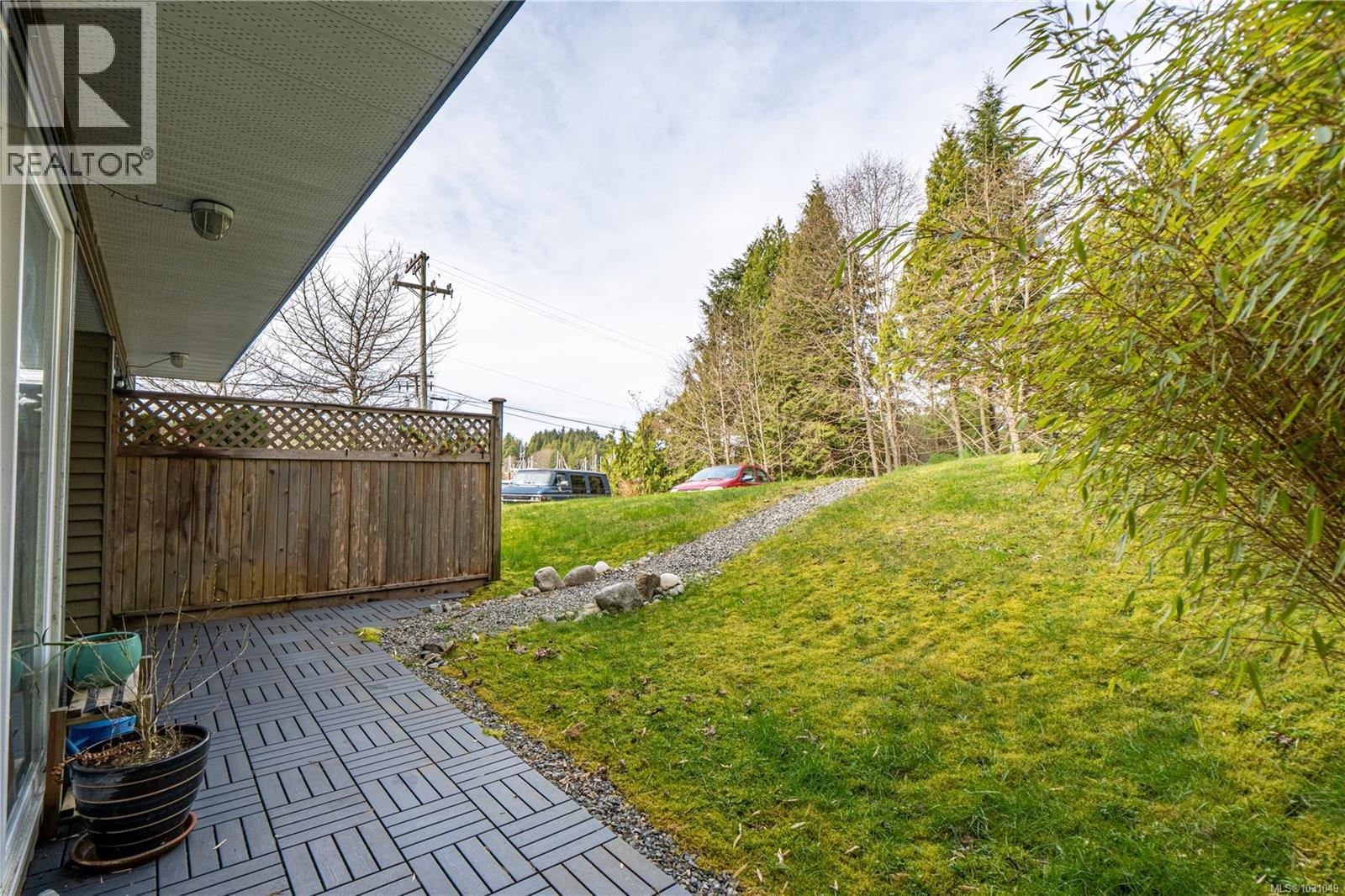 107 250 Hemlock St, Ucluelet, British Columbia  V0R 3A0 - Photo 18 - 1031049