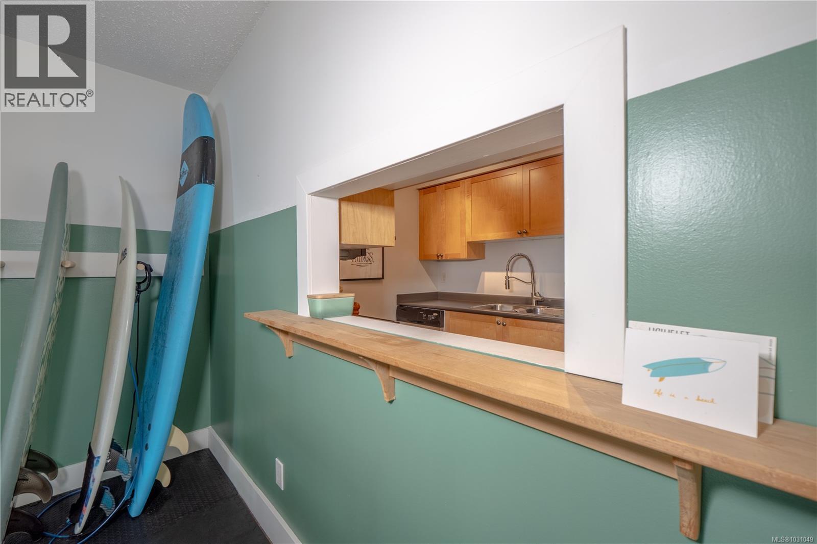 107 250 Hemlock St, Ucluelet, British Columbia  V0R 3A0 - Photo 4 - 1031049