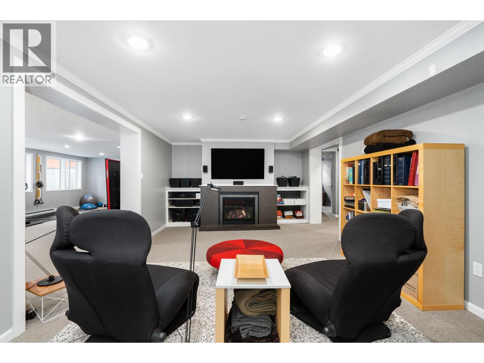 956 Belvista Crescent, North Vancouver, British Columbia  V7R 2B4 - Photo 25 - R3109444