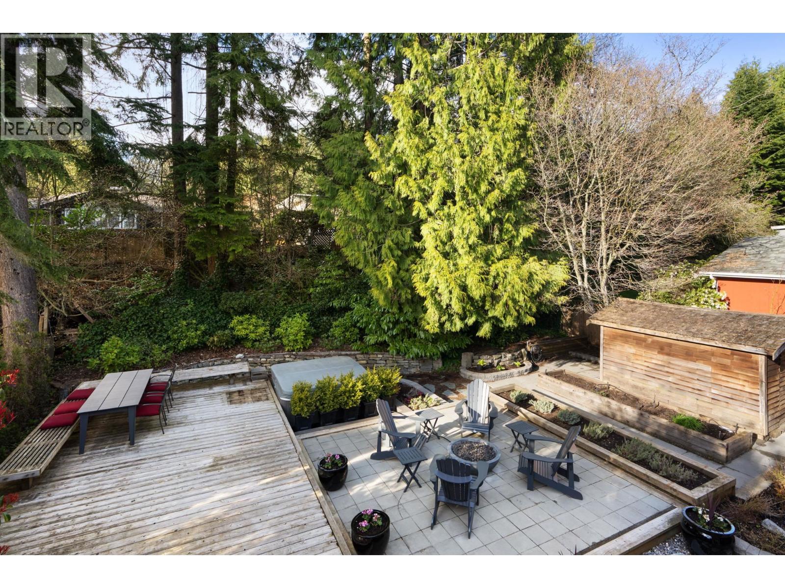 956 Belvista Crescent, North Vancouver, British Columbia  V7R 2B4 - Photo 33 - R3109444