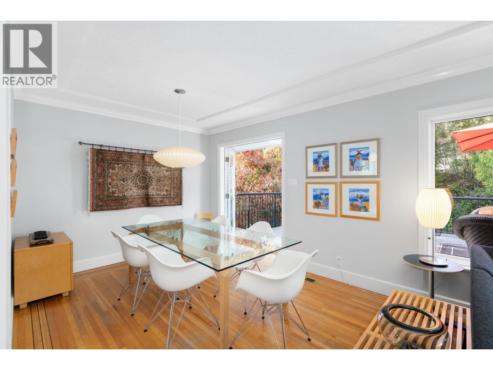 956 Belvista Crescent, North Vancouver, British Columbia  V7R 2B4 - Photo 8 - R3109444