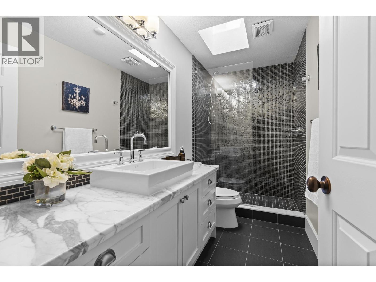 4882 Vista Place, West Vancouver, British Columbia  V7W 3E7 - Photo 32 - R3109469