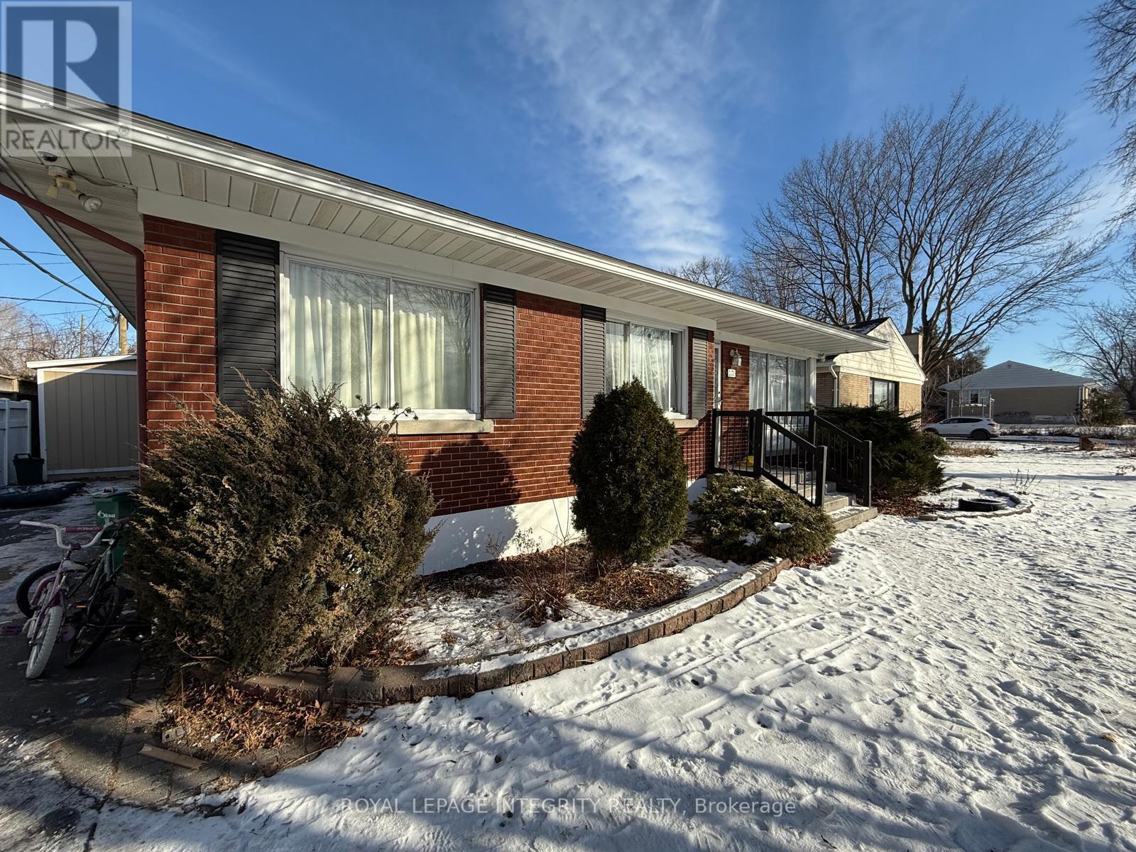 B - 1171 Checkers Road, Ottawa, Ontario  K2C 2S6 - Photo 2 - X12979646