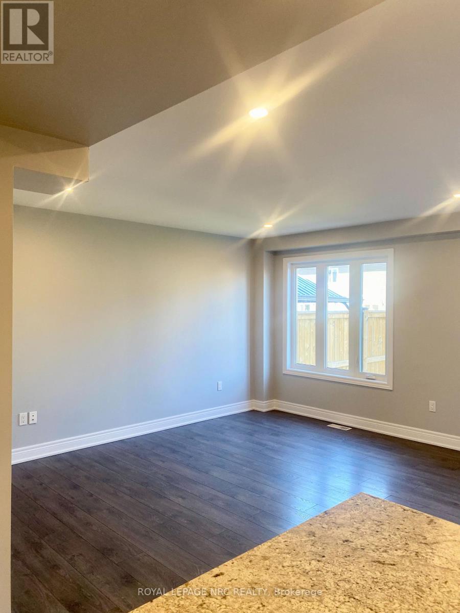 76 Almond Street, Welland, Ontario  L3B 3P8 - Photo 6 - X12974900