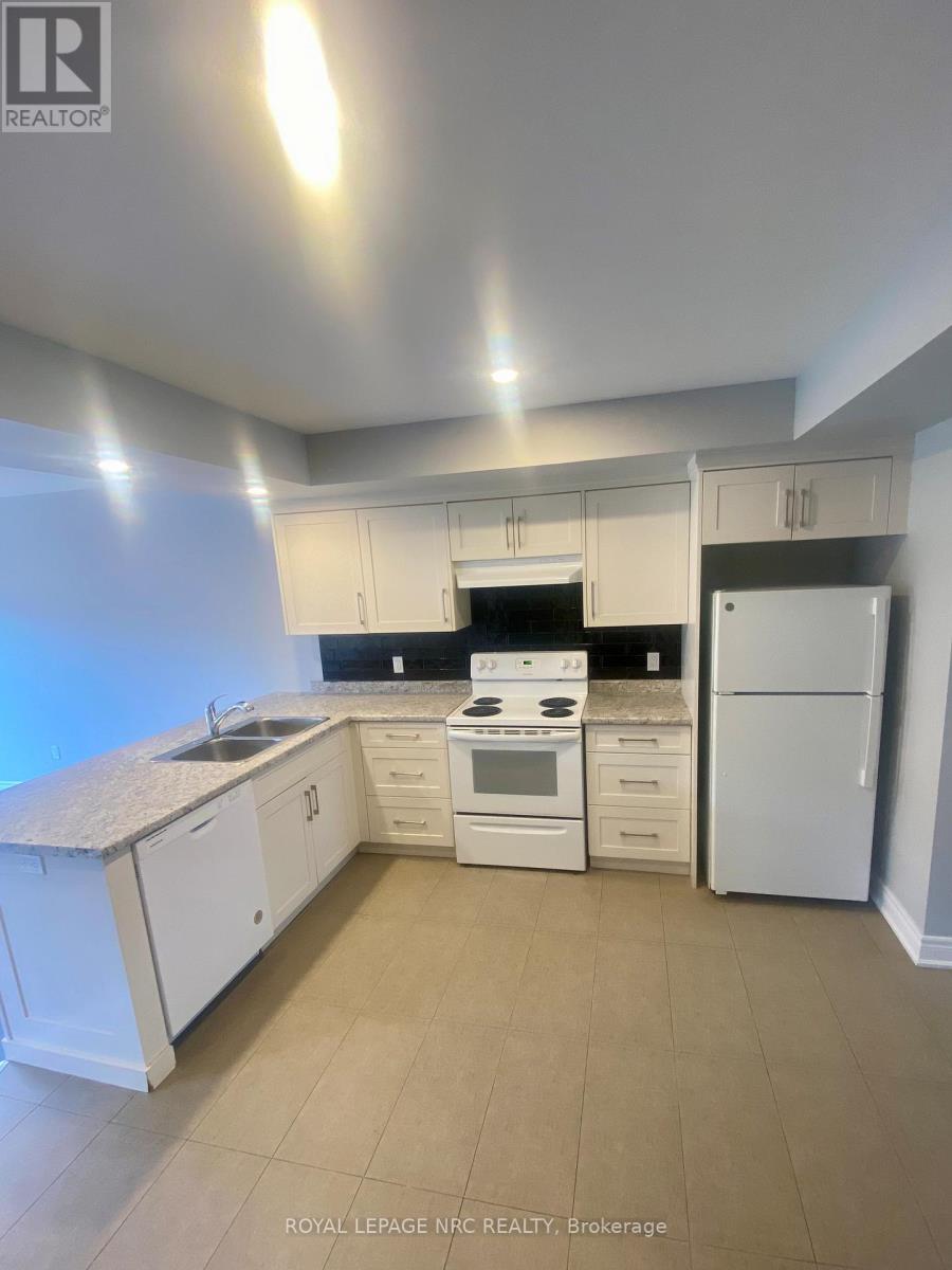 76 Almond Street, Welland, Ontario  L3B 3P8 - Photo 5 - X12974900