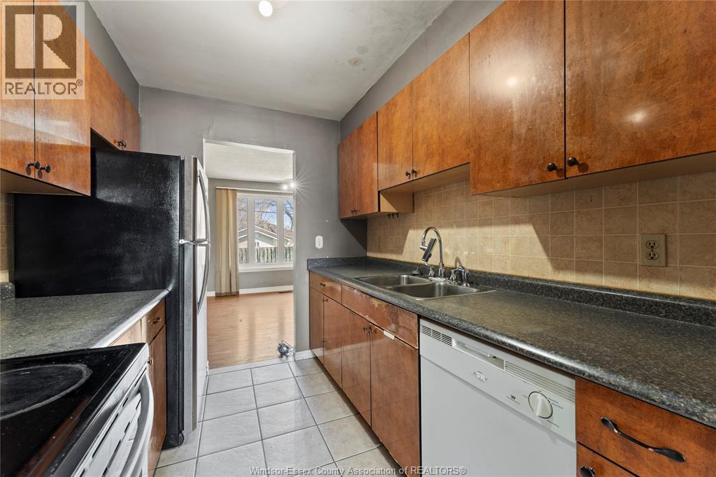 5513 Coronation, Windsor, Ontario  N8T 1B2 - Photo 6 - 26007650