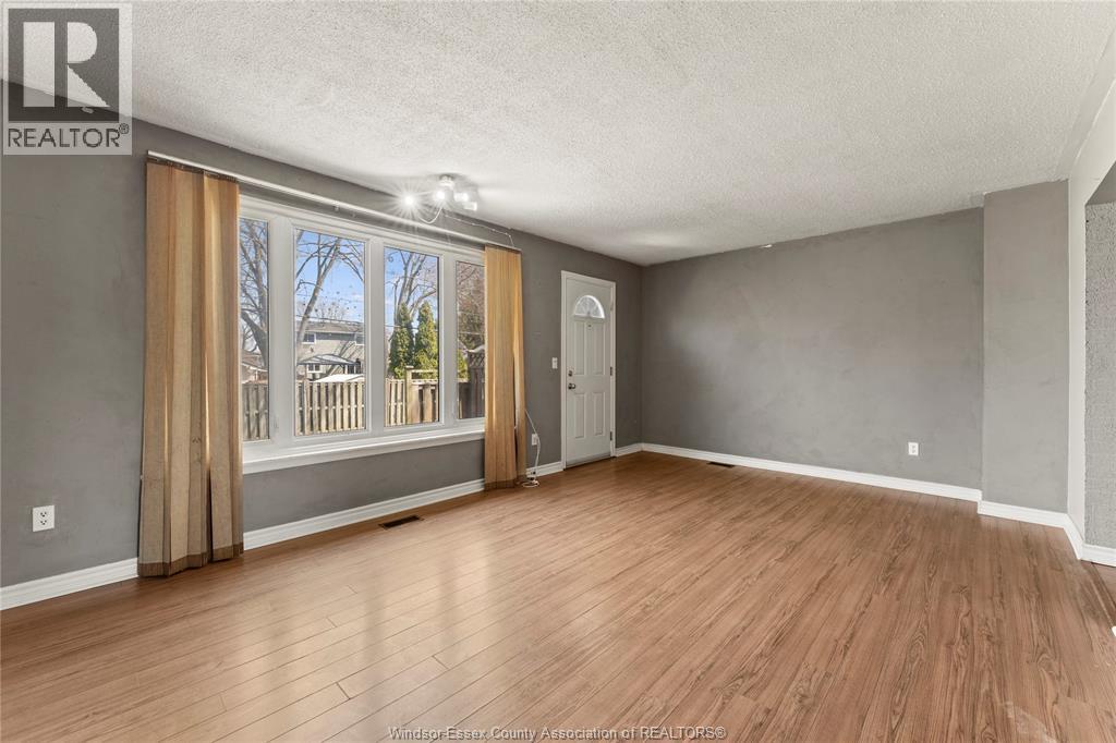 5513 Coronation, Windsor, Ontario  N8T 1B2 - Photo 8 - 26007650