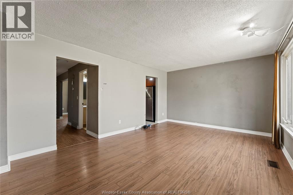 5513 Coronation, Windsor, Ontario  N8T 1B2 - Photo 9 - 26007650