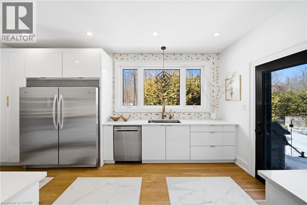 3205 Highpoint Court, Burlington, Ontario  L7P 0P9 - Photo 11 - 40819194