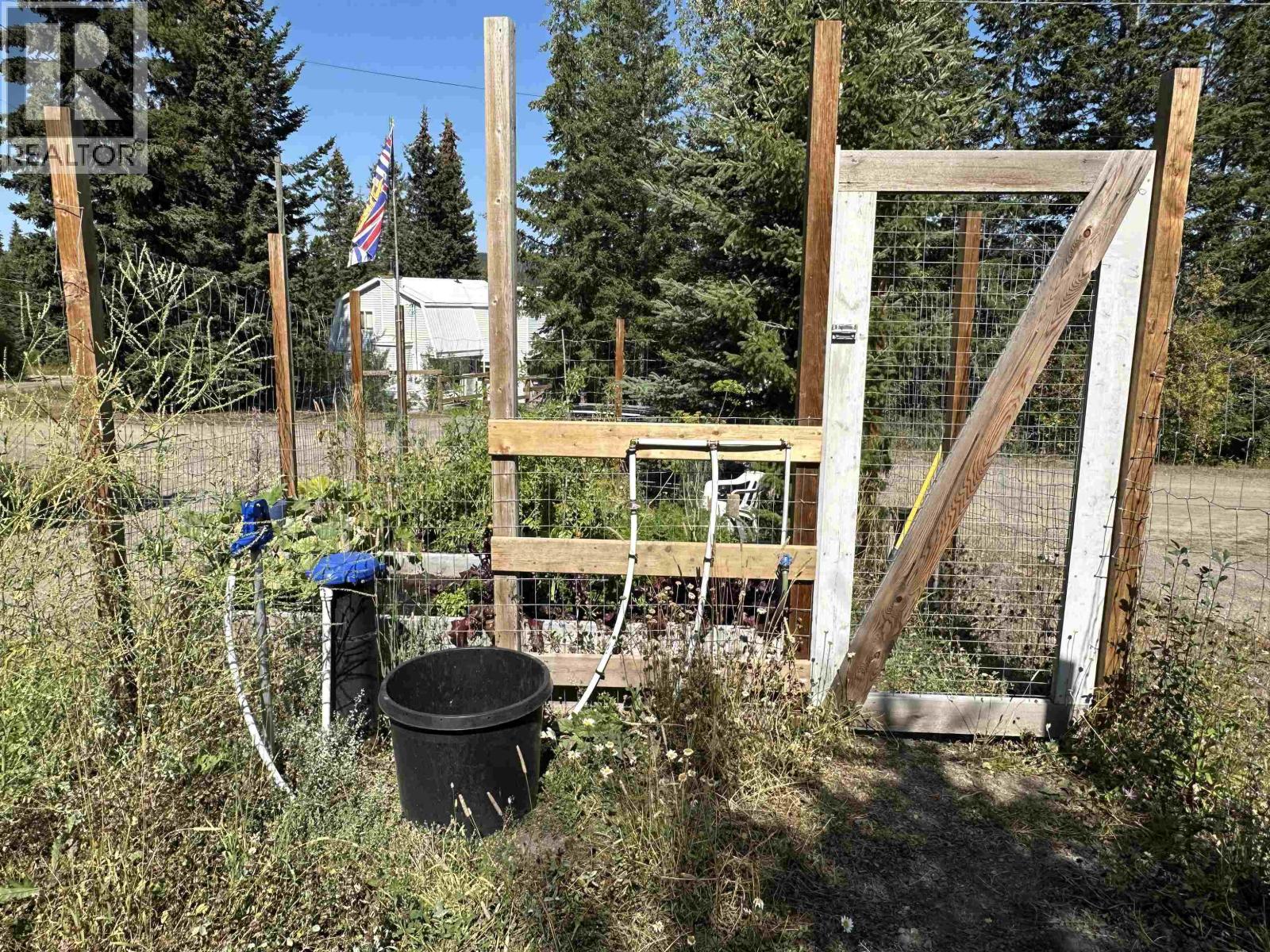 7617 Clearview Road, Lone Butte, British Columbia  V0K 1X3 - Photo 13 - R3106957