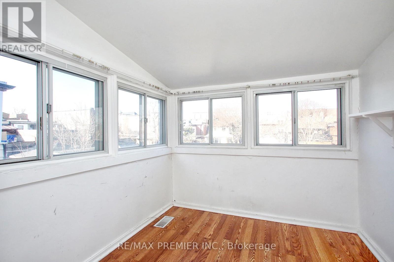 172 Lauder Avenue, Toronto, Ontario  M6E 3H4 - Photo 24 - C12976410