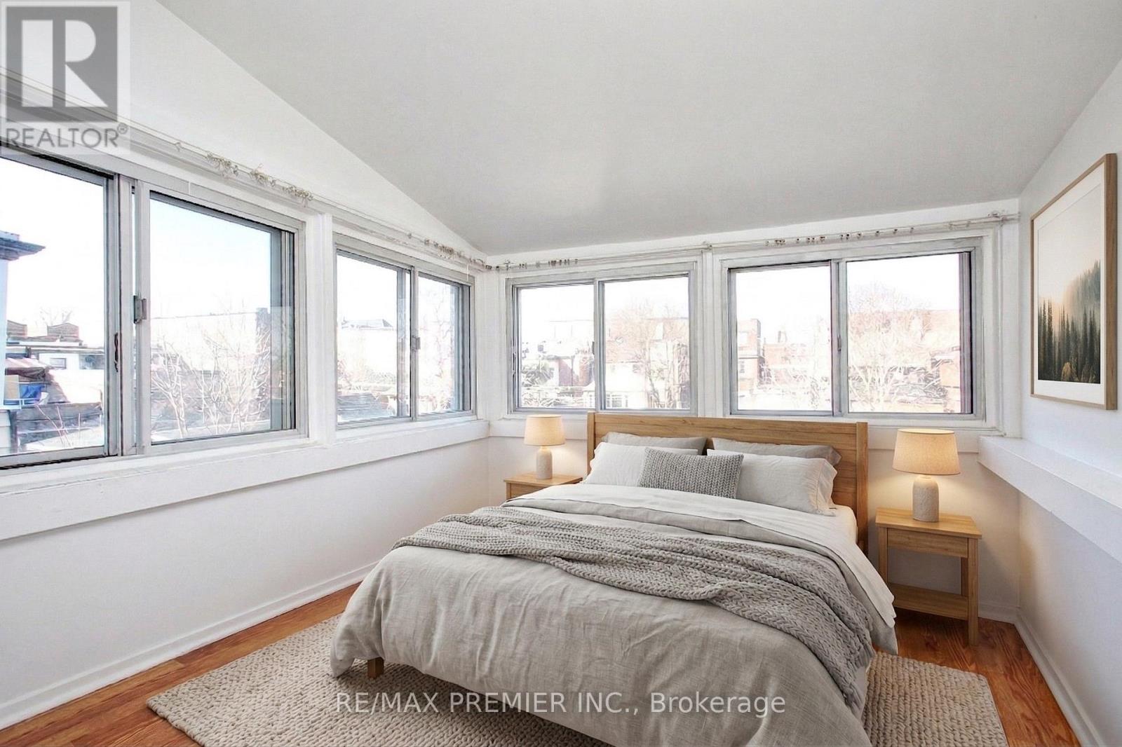 172 Lauder Avenue, Toronto, Ontario  M6E 3H4 - Photo 4 - C12976410