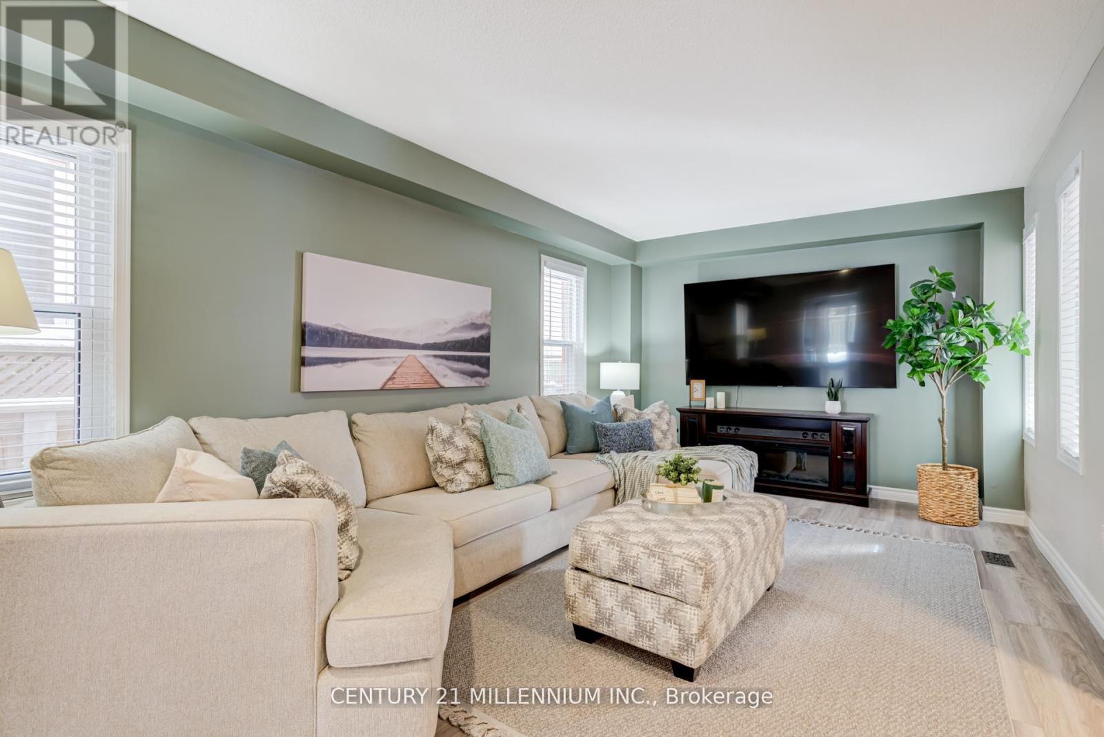 327 Perry Road, Orangeville, Ontario  L9W 4Y9 - Photo 6 - W12972314