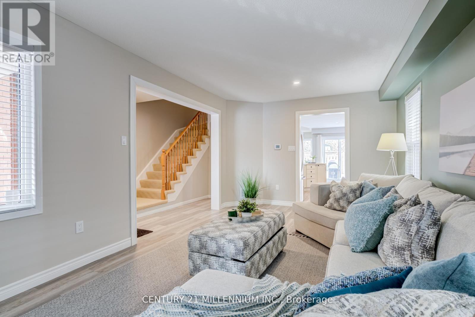 327 Perry Road, Orangeville, Ontario  L9W 4Y9 - Photo 8 - W12972314