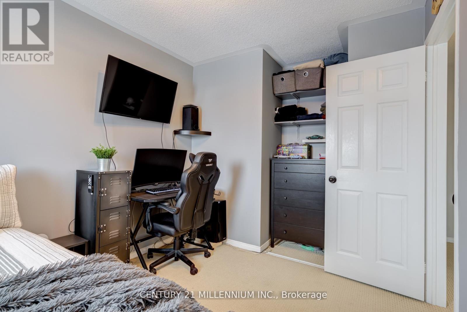 327 Perry Road, Orangeville, Ontario  L9W 4Y9 - Photo 31 - W12972314