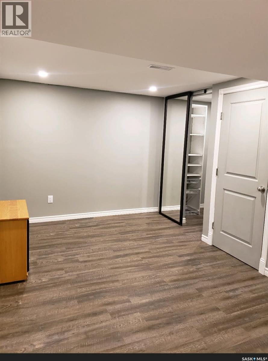 329 X Avenue N, Saskatoon, Saskatchewan  S7L 5J6 - Photo 24 - SK032492