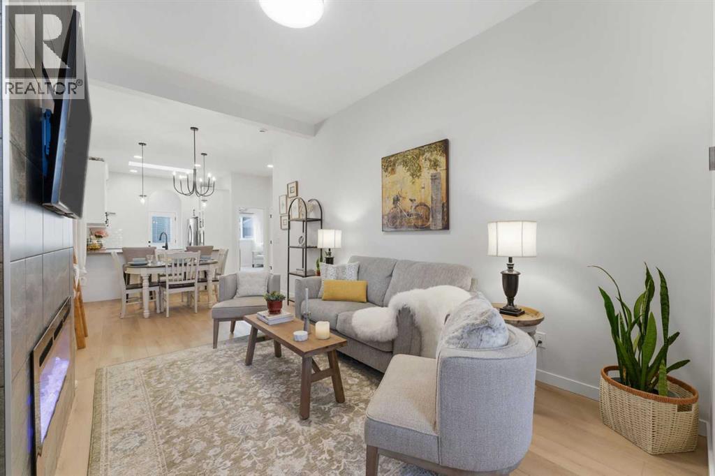 937 Reynolds Lane, Airdrie, Alberta  T4B 5L7 - Photo 5 - A2286736