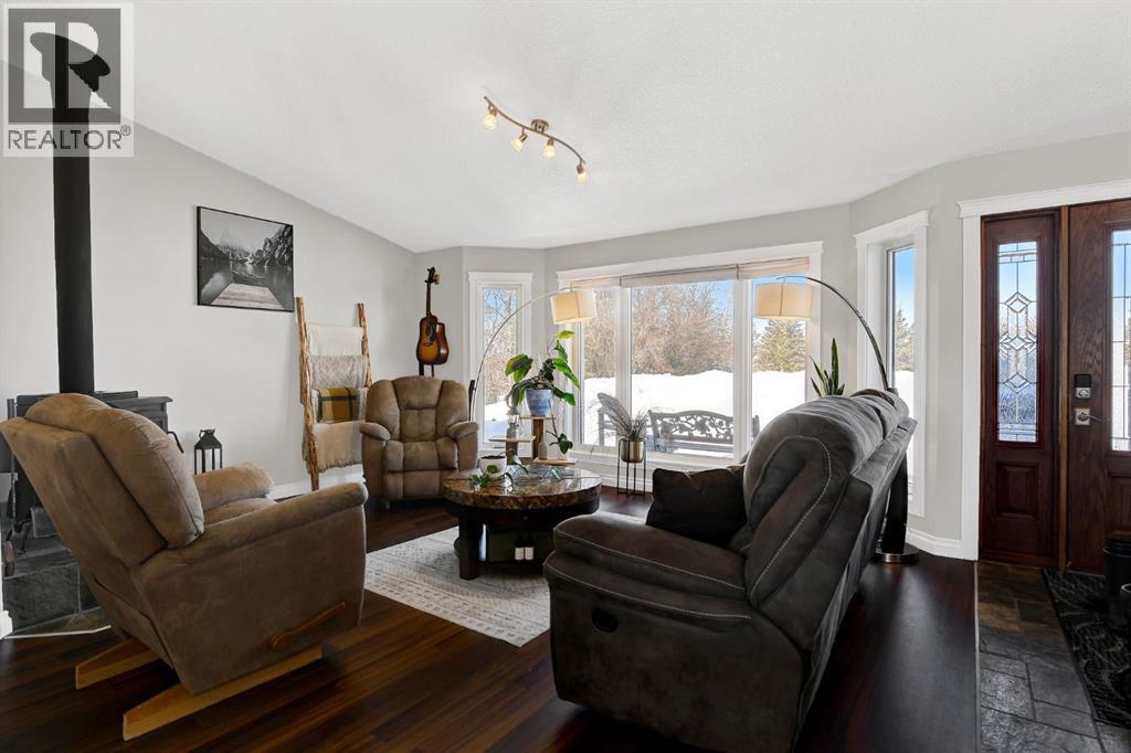 1419 Twp 724, Debolt, Alberta  T0h 1b0 - Photo 6 - A2295295