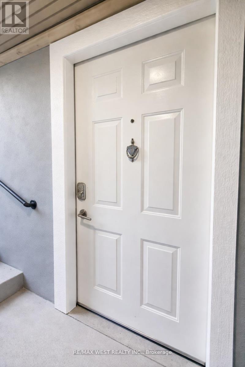 201 Rhodes Avenue, Toronto, Ontario  M4L 3A2 - Photo 28 - E12979642