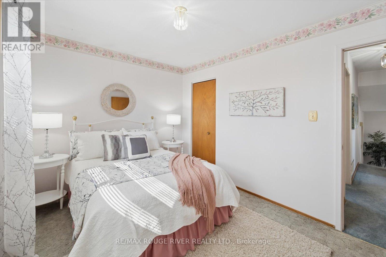 672 Pleasant Street, Pickering, Ontario  L1W 1P7 - Photo 27 - E12979648