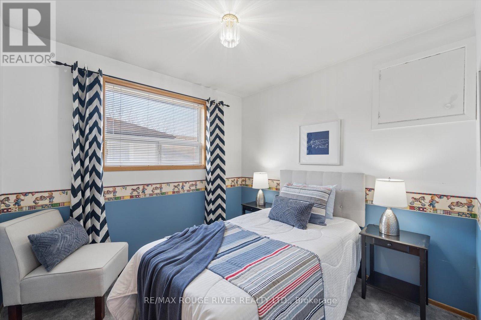 672 Pleasant Street, Pickering, Ontario  L1W 1P7 - Photo 28 - E12979648