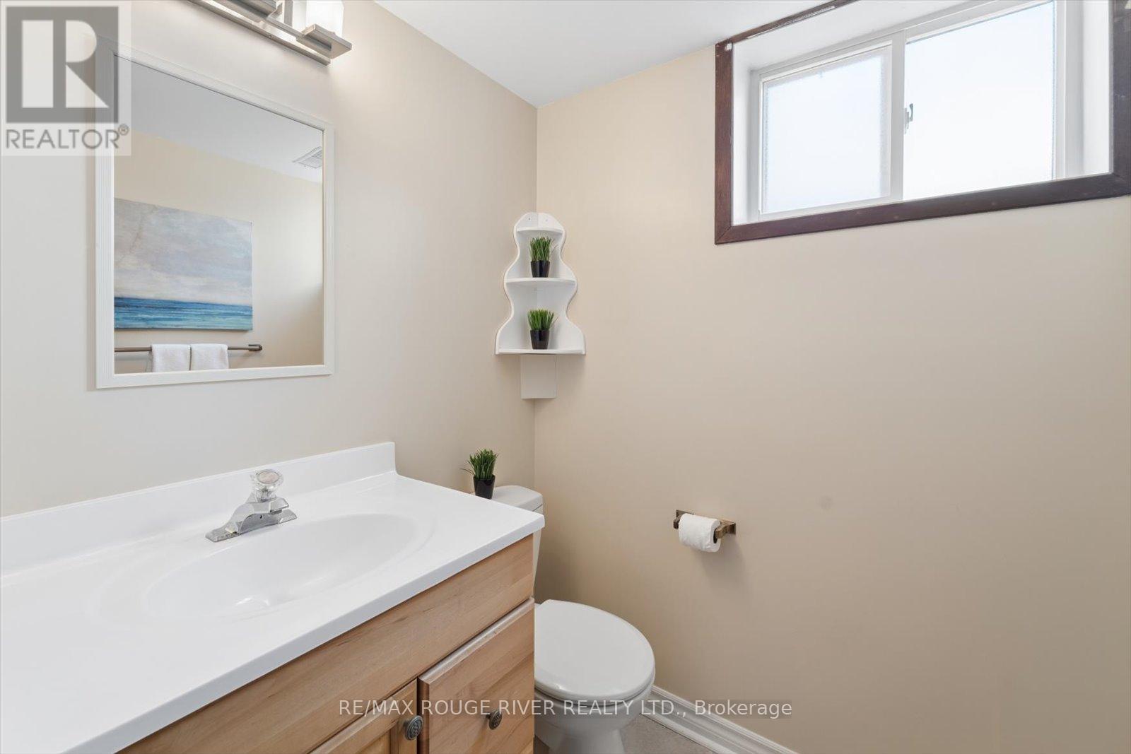 672 Pleasant Street, Pickering, Ontario  L1W 1P7 - Photo 30 - E12979648