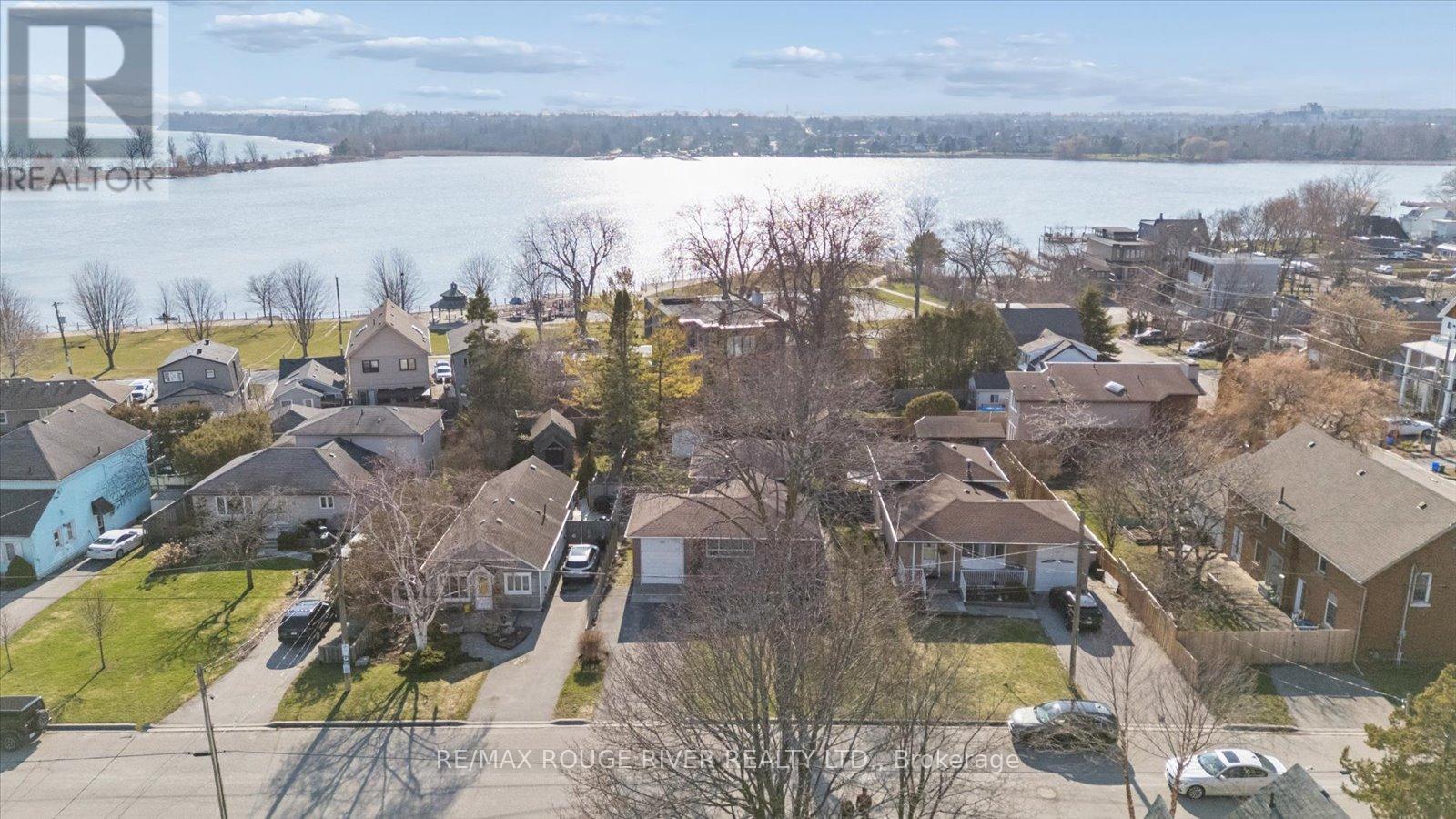 672 Pleasant Street, Pickering, Ontario  L1W 1P7 - Photo 37 - E12979648