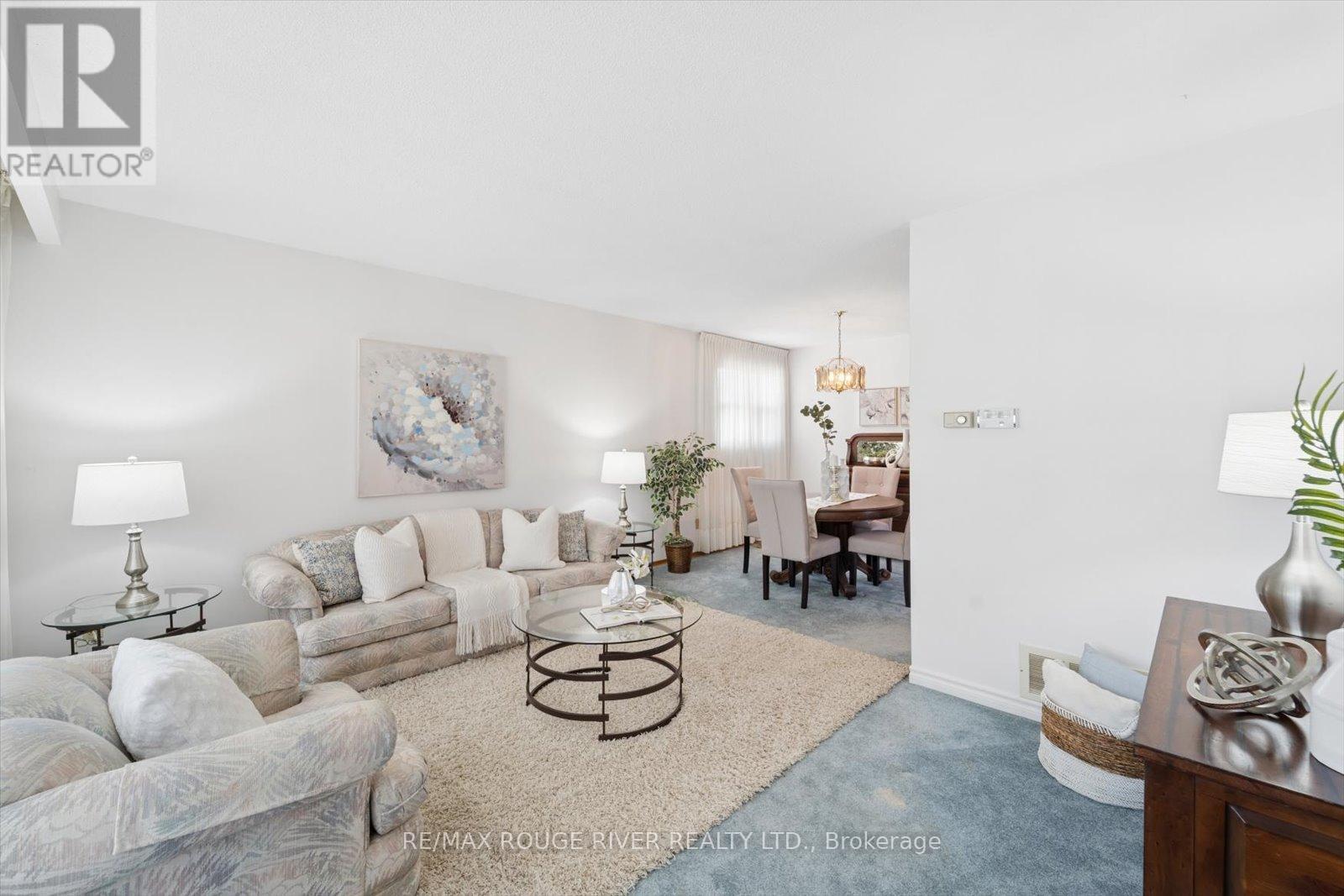 672 Pleasant Street, Pickering, Ontario  L1W 1P7 - Photo 7 - E12979648