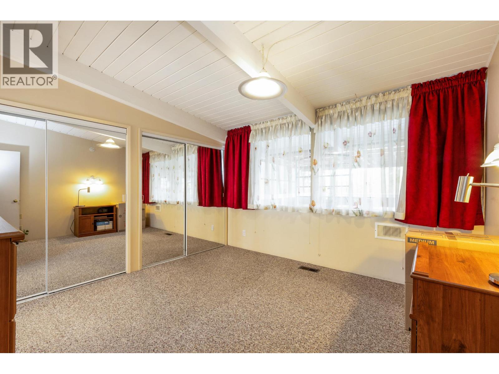 2113 Cape Horn Avenue, Coquitlam, British Columbia  V3K 1J4 - Photo 10 - R3109014