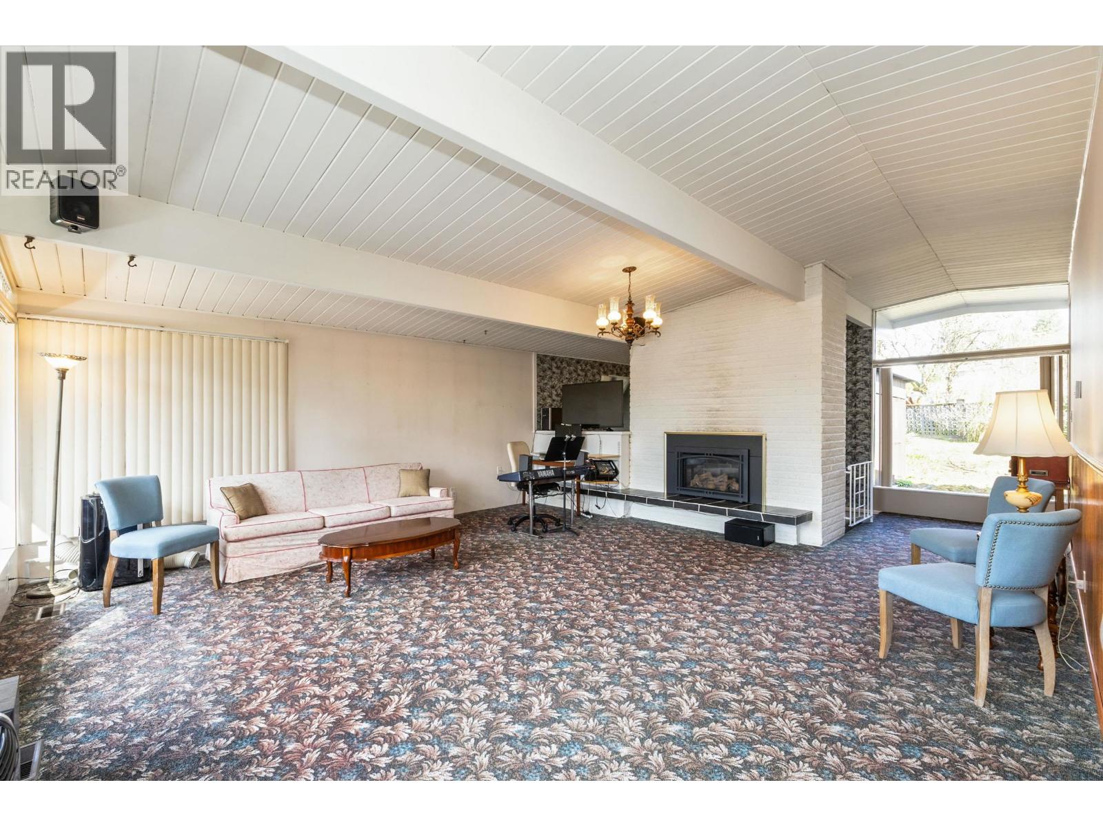 2113 Cape Horn Avenue, Coquitlam, British Columbia  V3K 1J4 - Photo 4 - R3109014