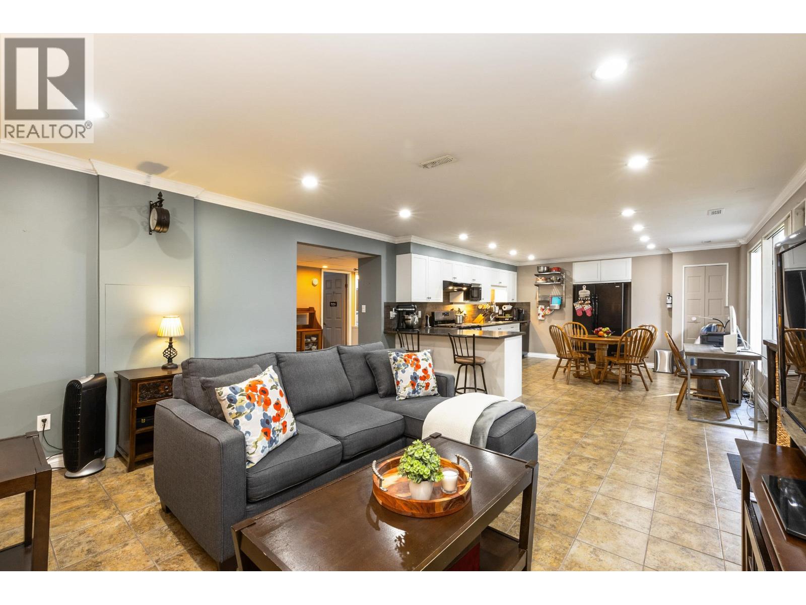 2113 Cape Horn Avenue, Coquitlam, British Columbia  V3K 1J4 - Photo 21 - R3109014