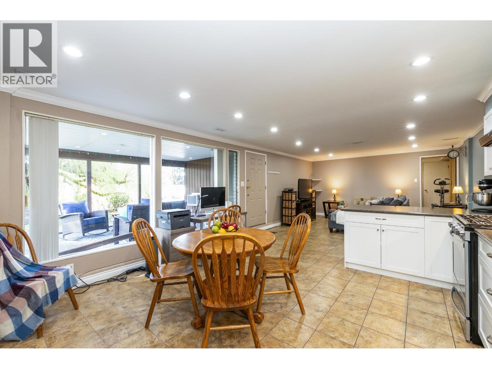 2113 Cape Horn Avenue, Coquitlam, British Columbia  V3K 1J4 - Photo 23 - R3109014