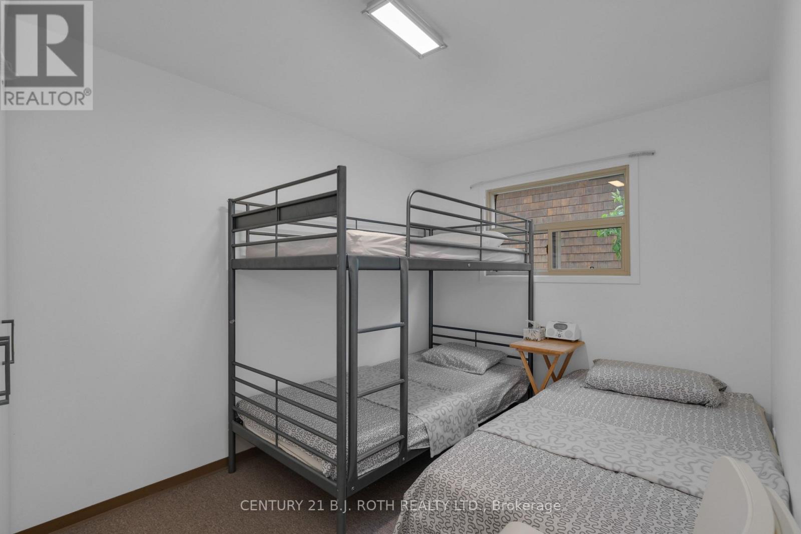 2026 Tiny Beaches Road S, Tiny, Ontario  L0L 1P1 - Photo 11 - S12979636