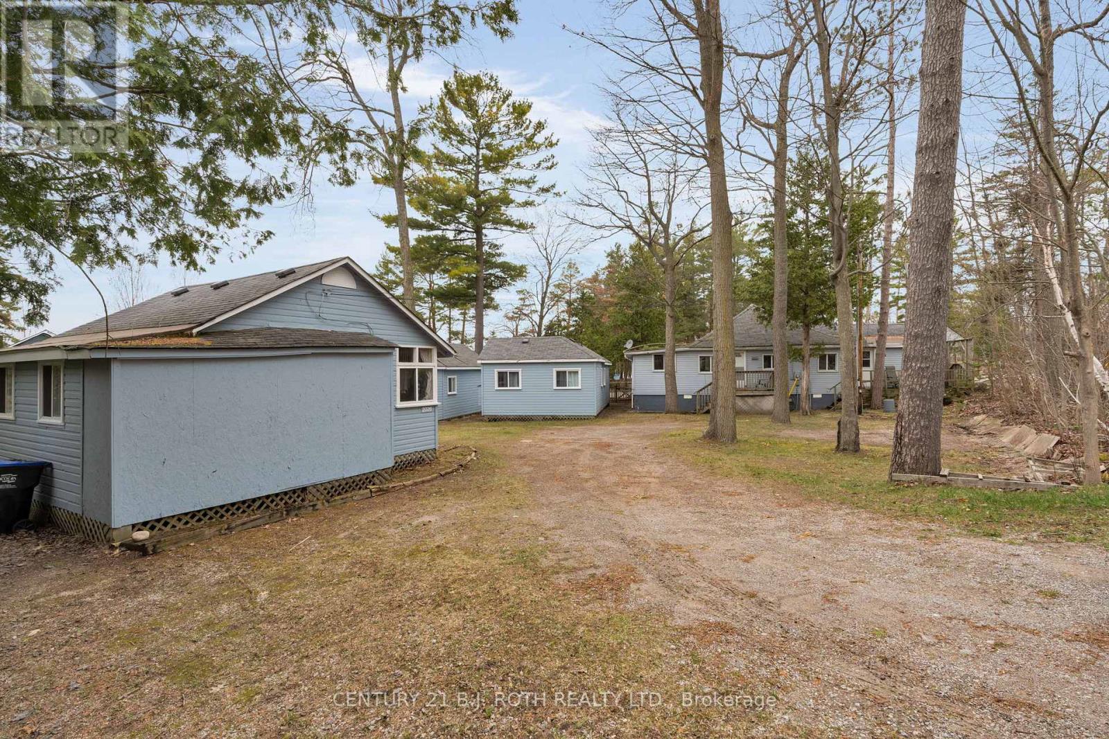 2026 Tiny Beaches Road S, Tiny, Ontario  L0L 1P1 - Photo 21 - S12979636