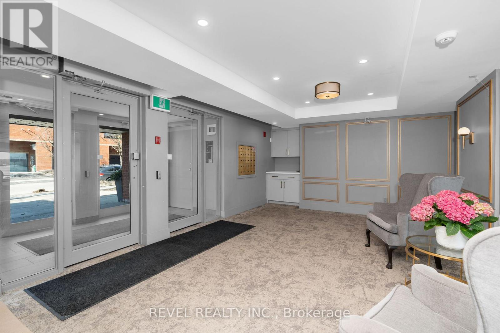 304 - 21 Kempenfelt Drive, Barrie, Ontario  L4M 1B8 - Photo 5 - S12979662