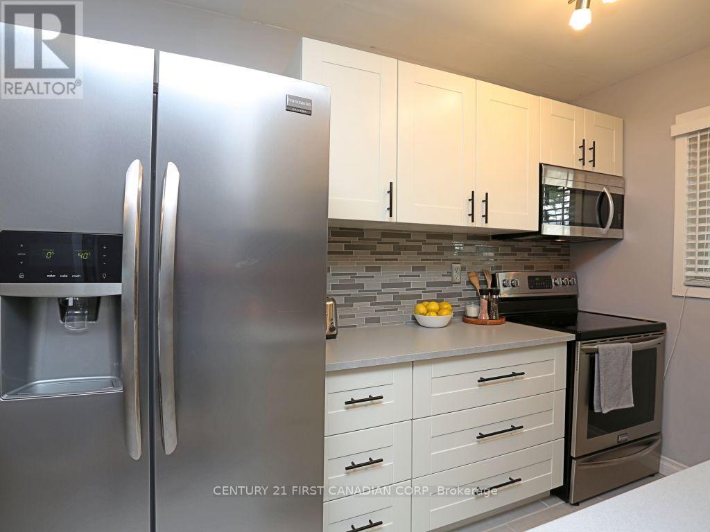 7 - 166 Southdale Road W, London South, Ontario  N6J 2J1 - Photo 13 - X12665996