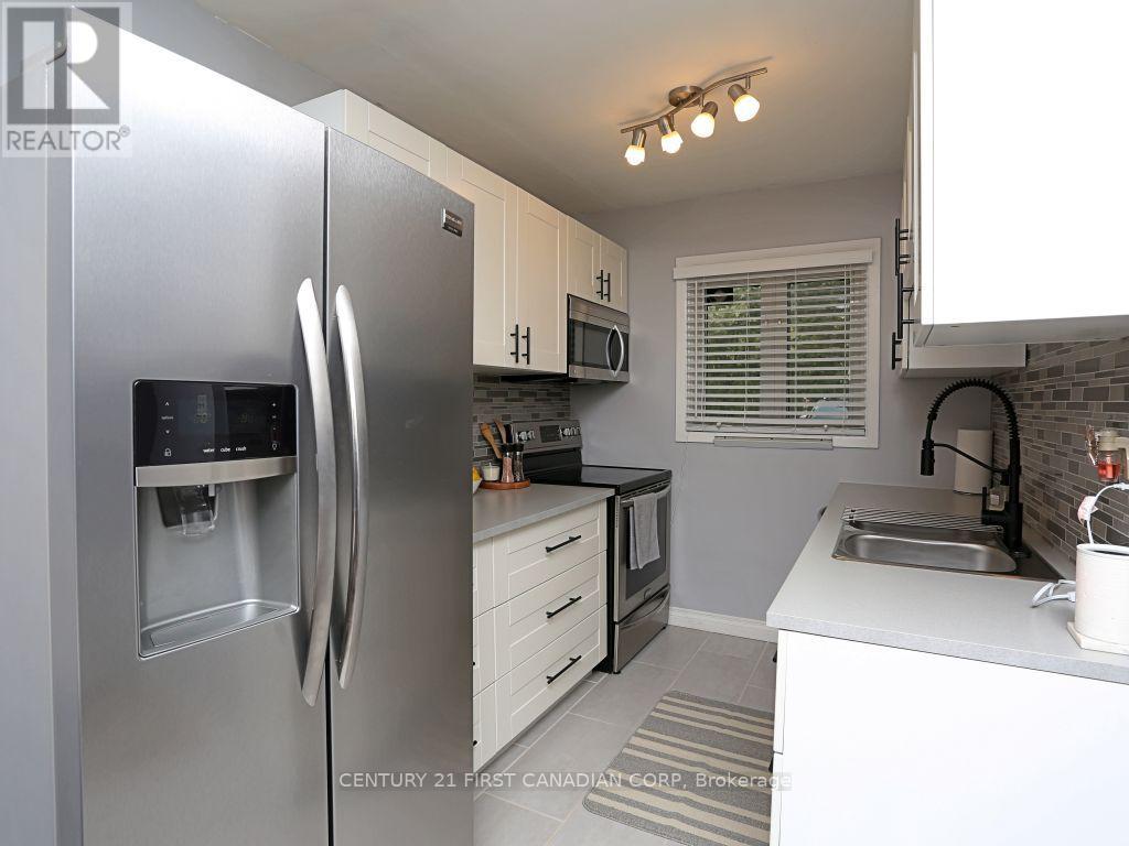 7 - 166 Southdale Road W, London South, Ontario  N6J 2J1 - Photo 12 - X12665996