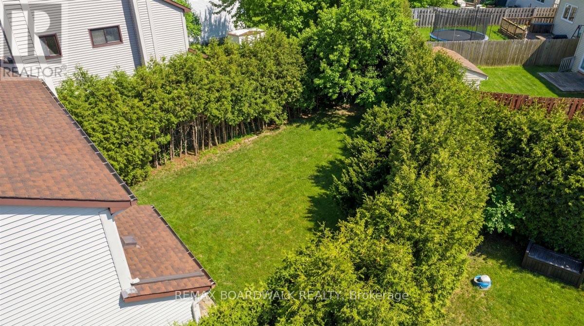 1535 Kamouraska Circle, Ottawa, Ontario  K1C 3J1 - Photo 45 - X12892606