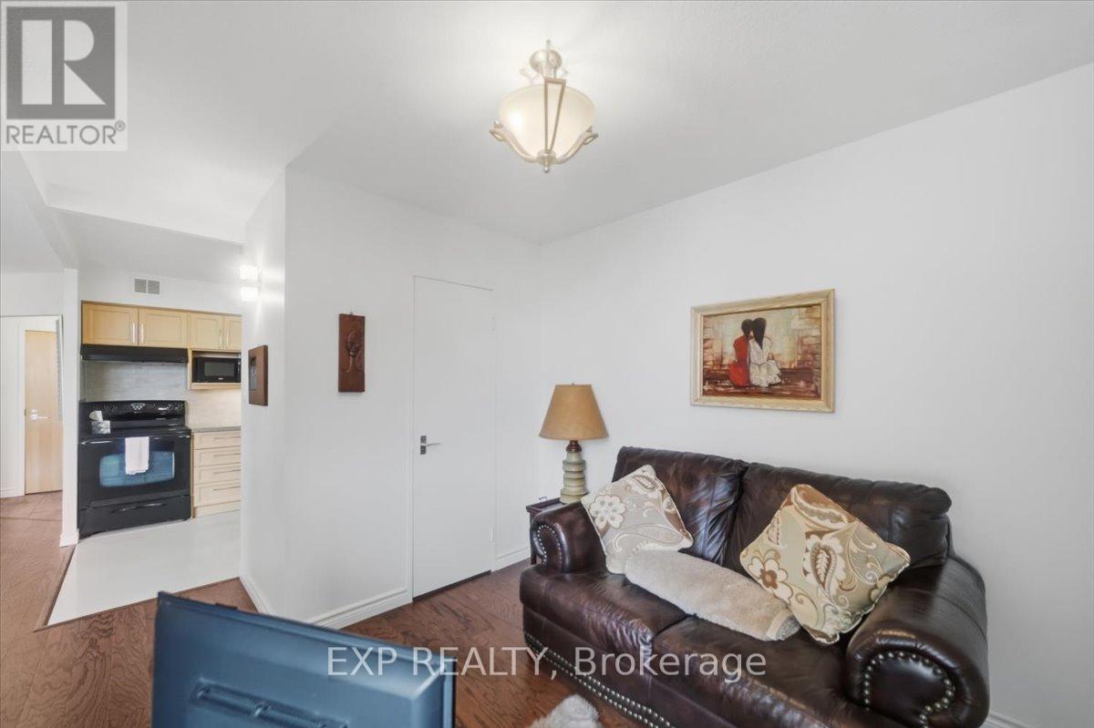 617 - 60 Southport Street, Toronto, Ontario  M6S 3N4 - Photo 11 - W12979638