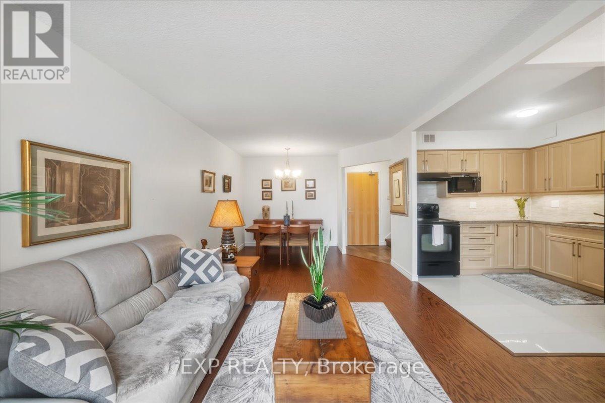 617 - 60 Southport Street, Toronto, Ontario  M6S 3N4 - Photo 4 - W12979638
