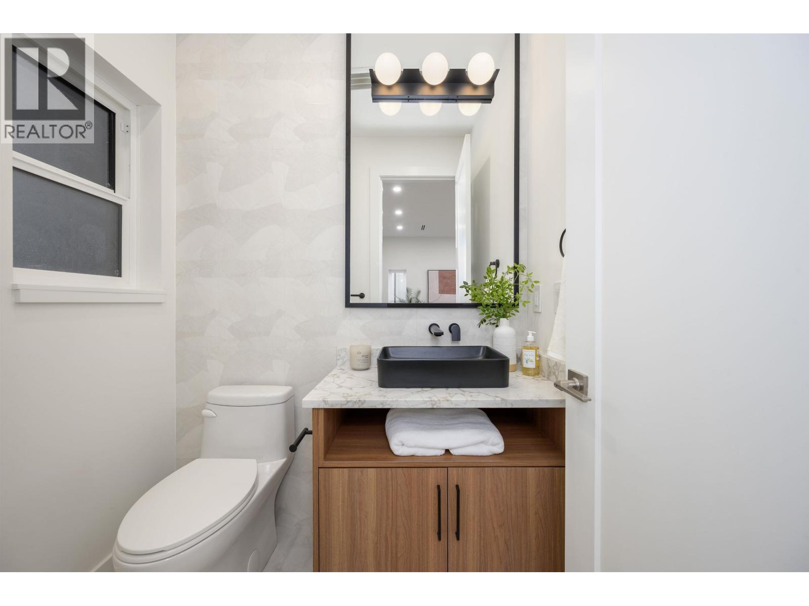 4 6176 Elgin Avenue, Burnaby, British Columbia  V5H 3S4 - Photo 8 - R3096141