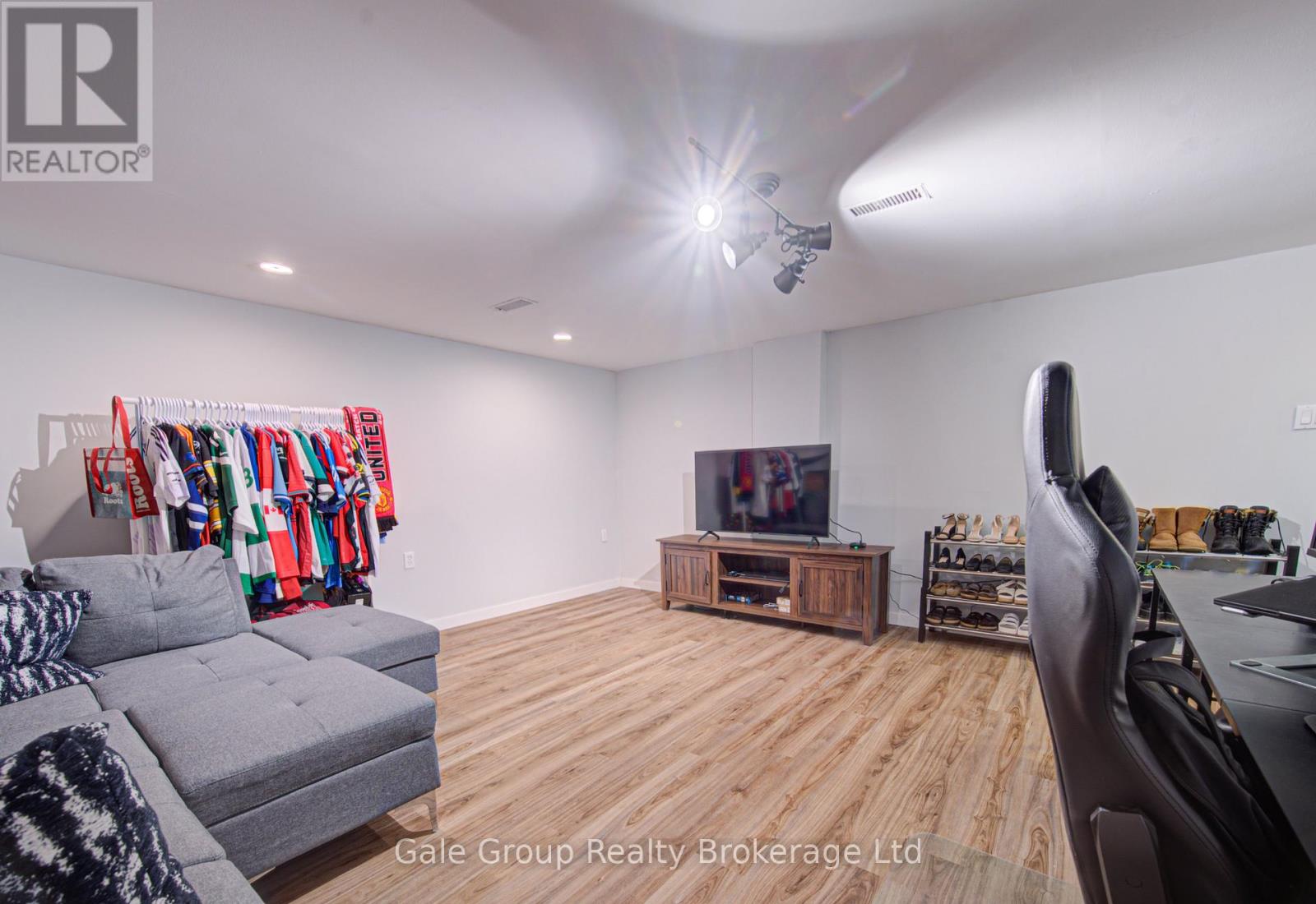 400 Odlum Drive, Woodstock, Ontario  N4S 3S2 - Photo 22 - X12890026