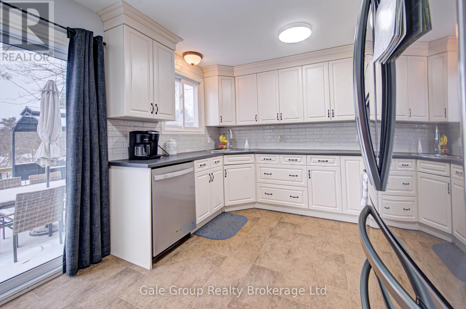 400 Odlum Drive, Woodstock, Ontario  N4S 3S2 - Photo 8 - X12890026