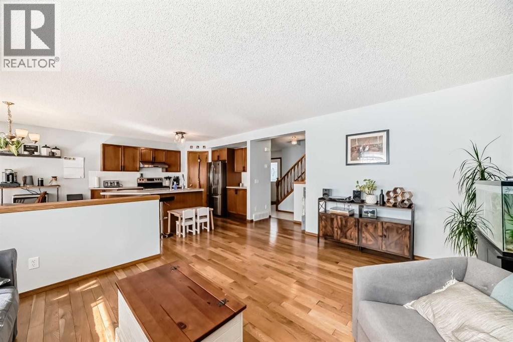 15 Citadel Meadow Grove NW, Calgary, Alberta  T3G 4K6 - Photo 3 - A2299760