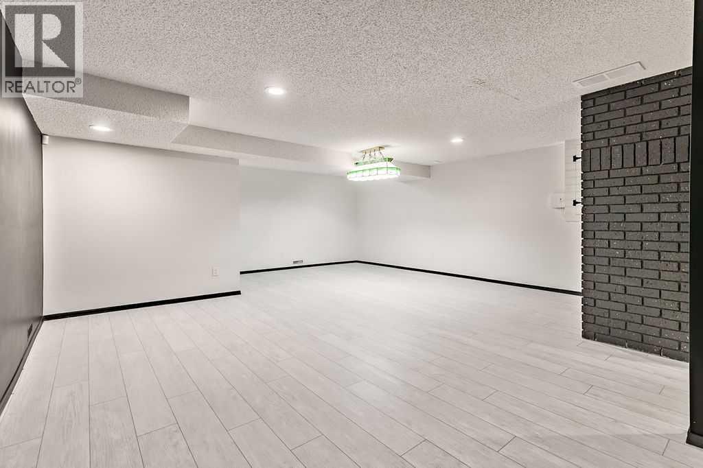 162 Woodbend Way, Okotoks, Alberta  T1S 1M1 - Photo 38 - A2287796